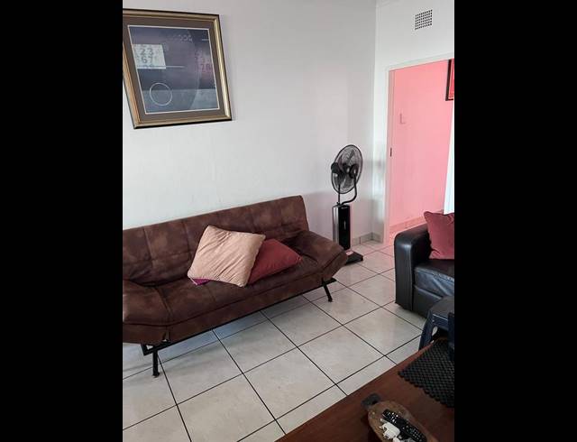 2 BEDROOM APARTMENT FOR SALE IN PRETORIA GARDENS